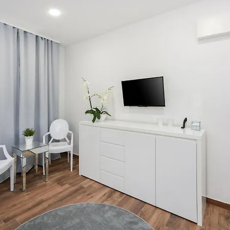 In With Sauna * Zara