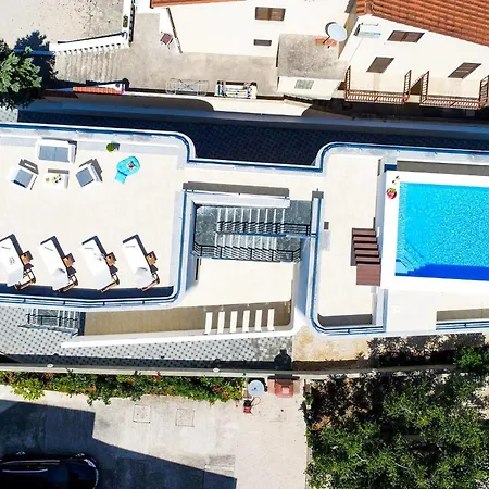 In With Sauna Prázdninový dům