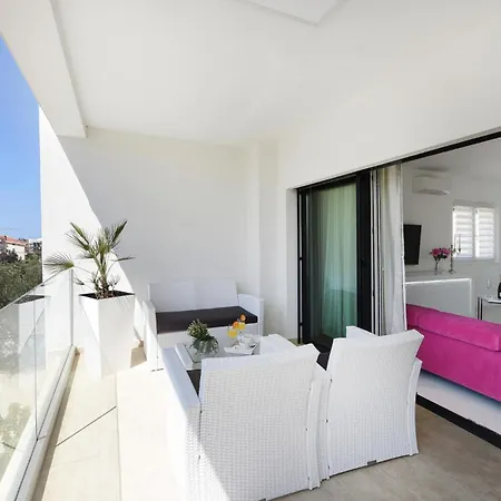 Prázdninový dům In With Sauna *