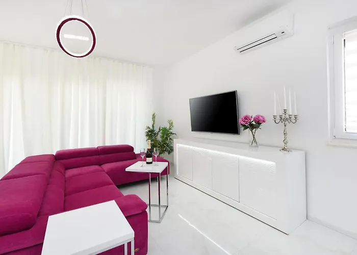 Дом отдыха In With Sauna