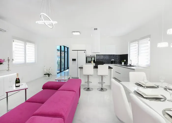 In With Sauna زادار