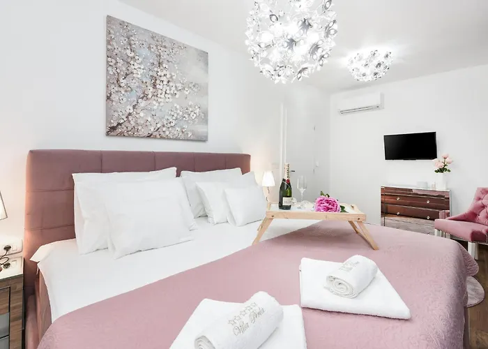 In With Sauna بيت للعطل زادار